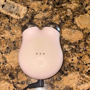 Nuface Facial Toning Device in Pink